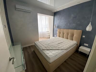 квартира за адресою Жулянська вул., 1г