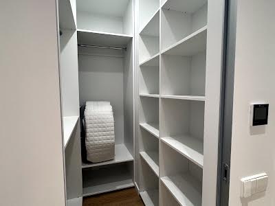 квартира по адресу Братьев Шеметов ул., 10