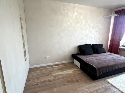 квартира за адресою Соборна вул., 105б/4