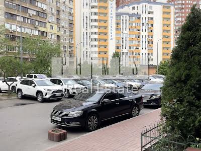 квартира за адресою Драгоманова вул., 40-З