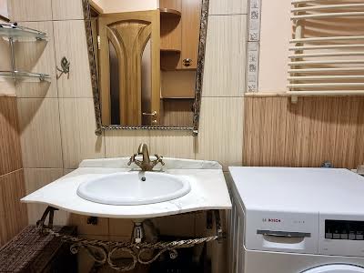 квартира за адресою Панаса Мирного вул., 17