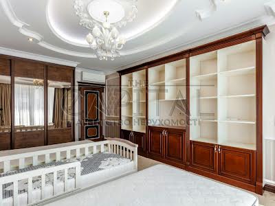 квартира за адресою Ділова вул. (Димитрова), 2