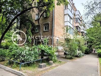 комерційна за адресою Київ, Джона Маккейна вул. (Івана Кудрі), 35А