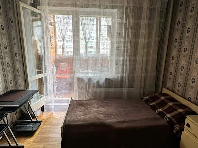 квартира за адресою Квітневий пров., 1-Б