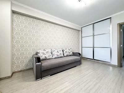 квартира за адресою Федора Ернста вул., 16а