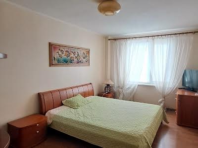 квартира за адресою Мілютенка вул., 17А