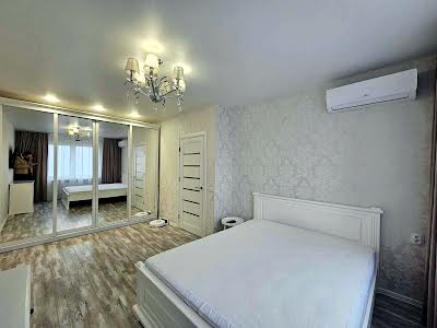 квартира по адресу Софии Русовой ул., 7Г