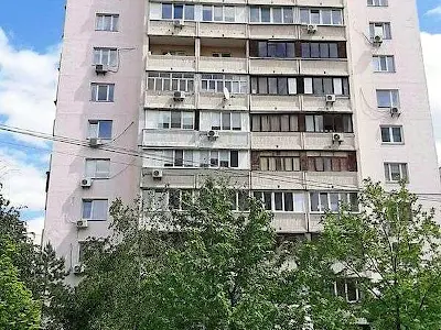 квартира по адресу Ларисы Руденко ул., 21