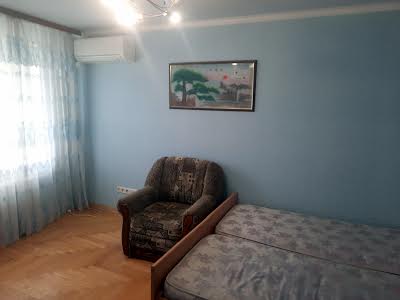 квартира за адресою Степана Рудницького вул. (Академіка Вільямса), 11