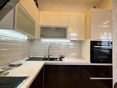 квартира за адресою Науки, 28