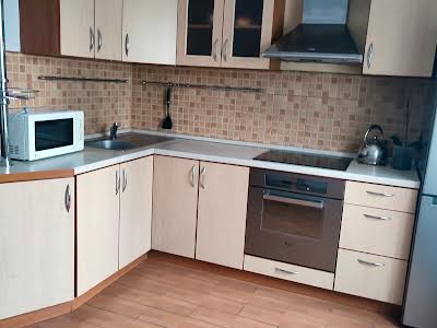 квартира за адресою Драгоманова вул., 8-Б