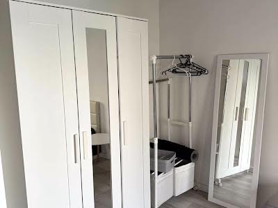 квартира за адресою Київ, Практична вул., 3