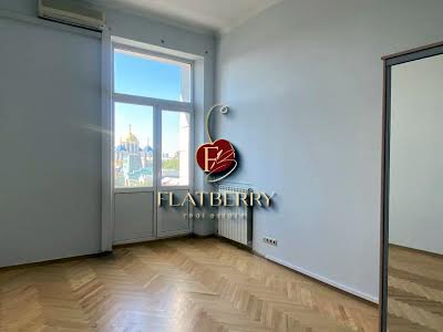 квартира за адресою Богдана Хмельницького вул., 32