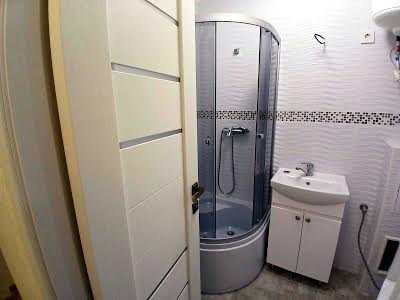 квартира за адресою Шалімова, 82
