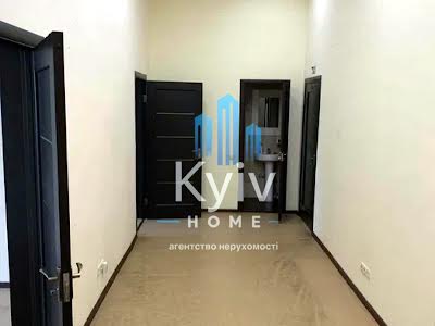 комерційна за адресою Хрещатик вул., 8