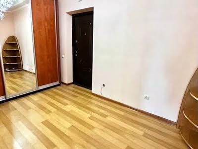 квартира по адресу Леси Украинки ул., 11