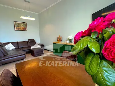 квартира за адресою Ялинкова вул., 49
