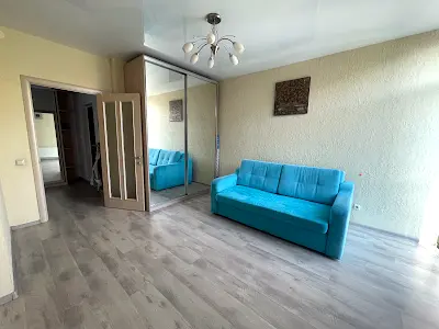 квартира за адресою Регенераторна вул., 4