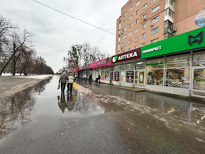 комерційна за адресою Стадіонний проїзд, 9