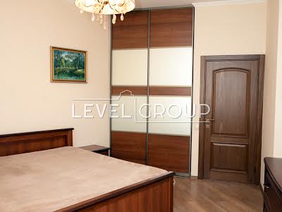 квартира за адресою Євгена Коновальця вул. (Щорса), 36-Б