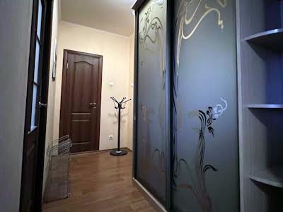 квартира по адресу Софии Русовой ул., 3