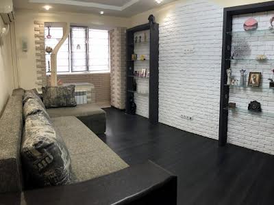 квартира по адресу Оноре де Бальзака ул., 4