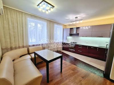 квартира по адресу Лебединская ул., 3