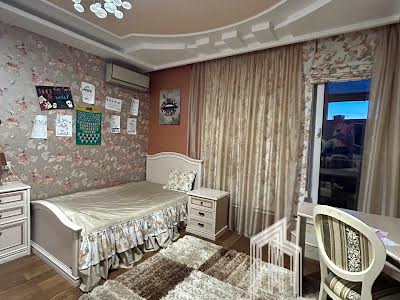 квартира по адресу Василия Симоненко ул., 5