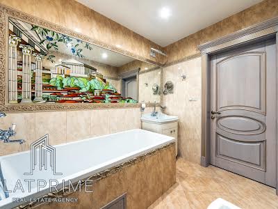 квартира за адресою Боголюбова вул., 16