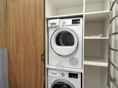 квартира за адресою Салютна вул., 2к2