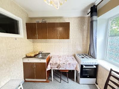 квартира за адресою Шолом-Алейхема вул., 13