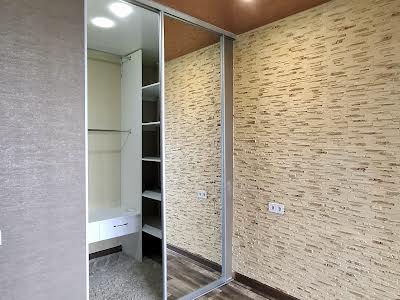 квартира за адресою Сонячна вул., 9