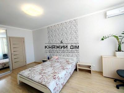 квартира за адресою Драгоманова вул., 40-Е