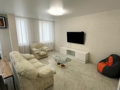 квартира за адресою Регенераторна вул., 4 к9