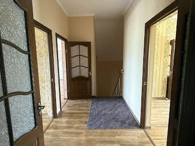 дом по адресу Достоинства ул. (Жертв Революції), 67-А