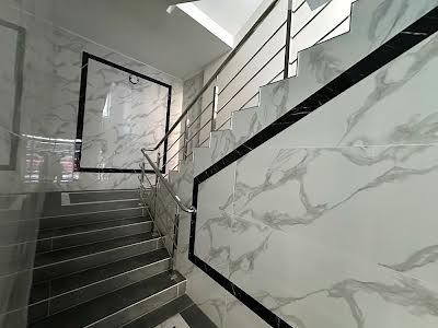 квартира по адресу Свободы ул., 1-C