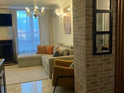 квартира за адресою Федора Ернста вул., 6