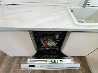 квартира по адресу с. Софиевская борщаговка, Счастливая ул., 65