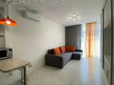 квартира за адресою Регенераторна вул., 4 к4