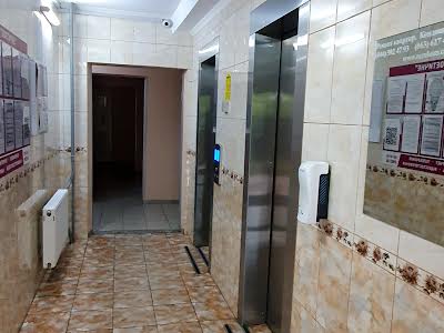 квартира по адресу Здолбуновская ул., 13