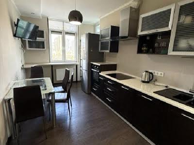 квартира за адресою Саперно-Слобідська вул., 24