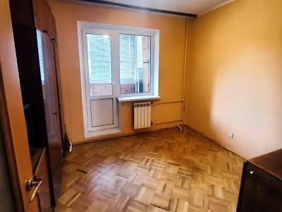 квартира по адресу Ревуцкого ул., 24/4
