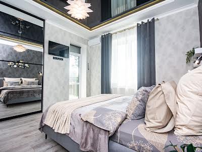 квартира за адресою Підлісна вул., 21