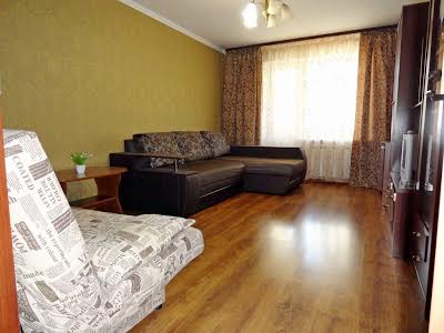квартира за адресою Костянтина Данькевича вул., 7-А