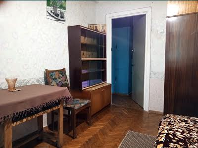 квартира за адресою Дегтярівська вул., 10