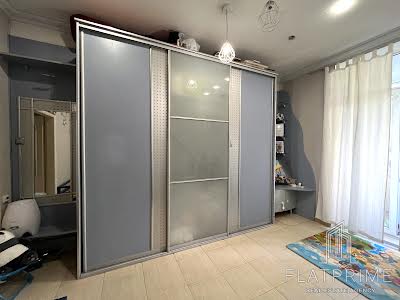 квартира по адресу Евгения Коновальца ул. (Щорса), 3