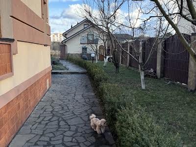 будинок за адресою Київська вул., 70