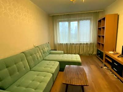квартира за адресою Паркова вул., 76