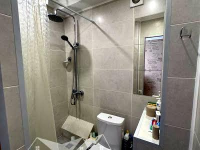 квартира за адресою Малишка, 27
