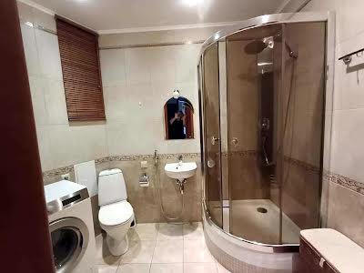 квартира за адресою Машинобудівна вул., 21